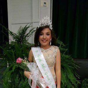 Meet your Posher, Candace